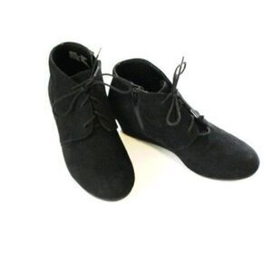Wonder Nation women/junior wedge boots 4 black zipper laced